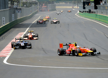 Bakıda tamaşaçıların "Formula 1" həyəcanı. Azərbaycan, Bakı, 18 iyun 2016